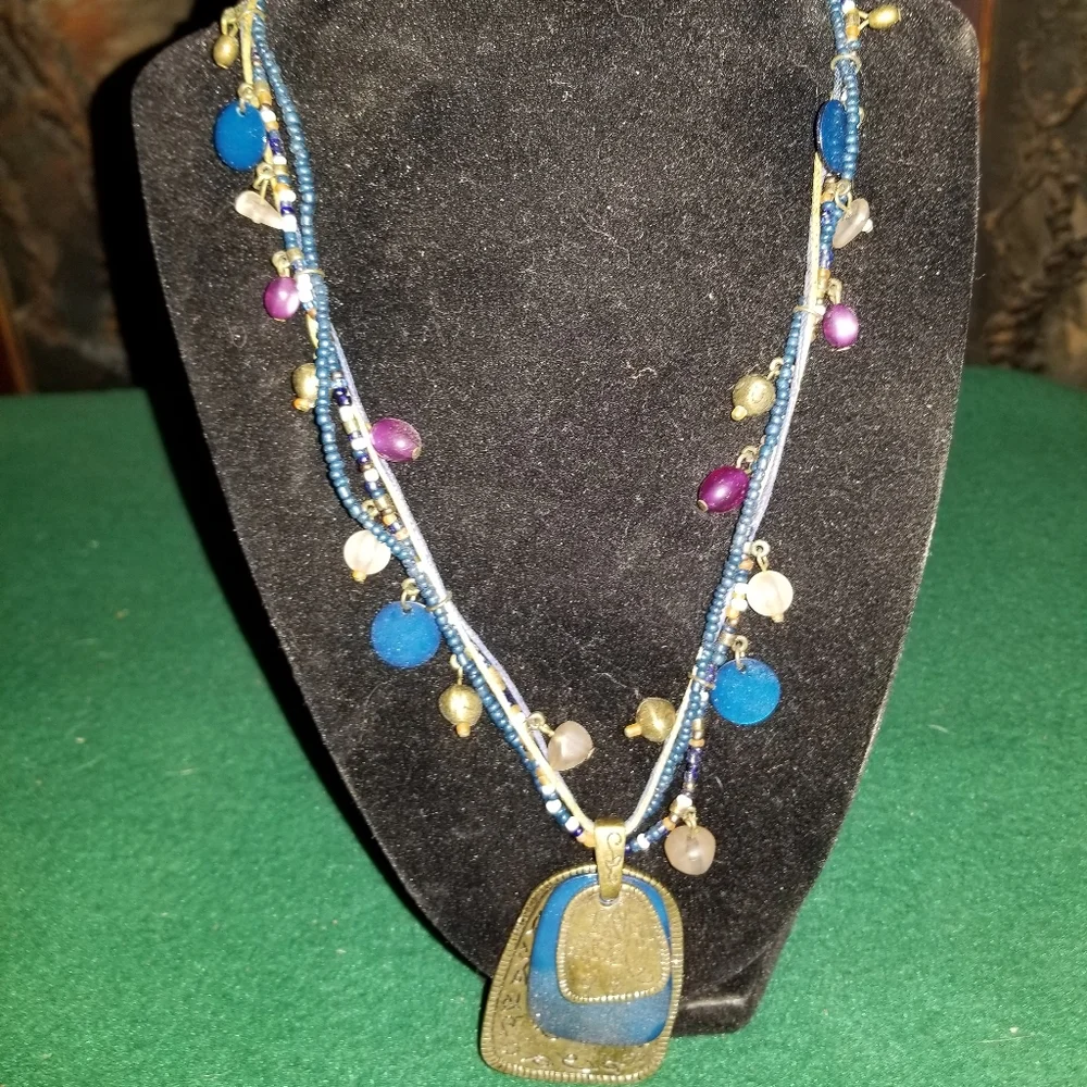 Necklace - Picture 1 of 5